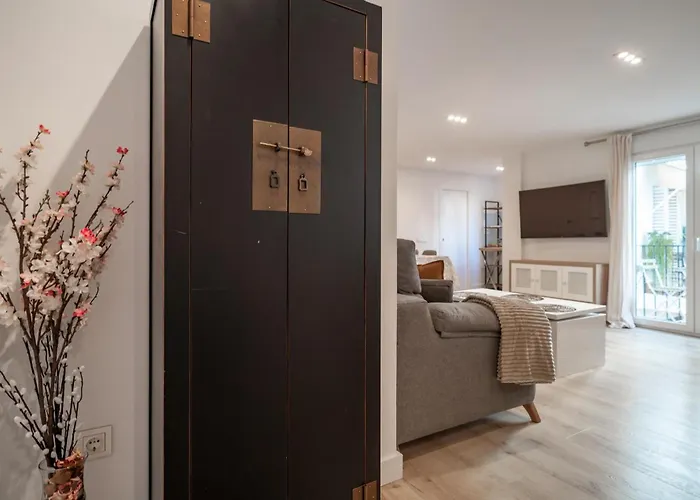 Lovely In Апартаменти