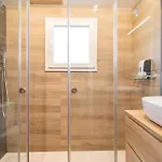 Apartment Lovely In
