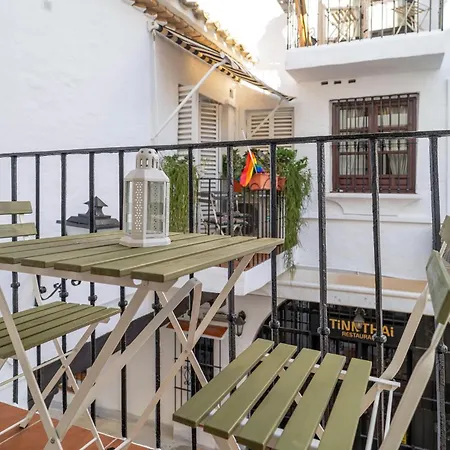 Lovely In Торремолинос